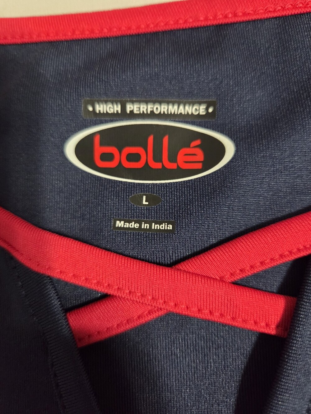 Bolle Navy & White Colorblock V-Neck Women’s Active Top with Red Trim. Sx L - Picture 2 of 8